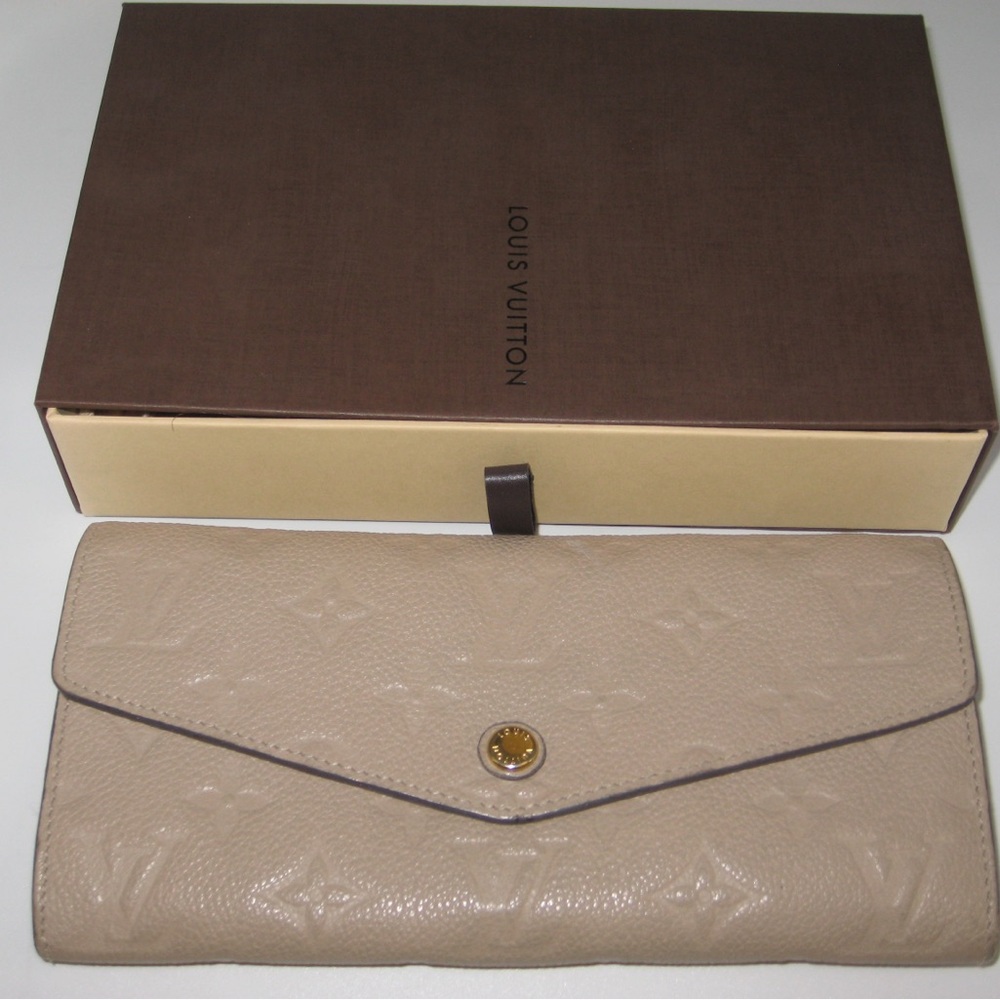 Louis Vuitton empriente curieuse wallet galet